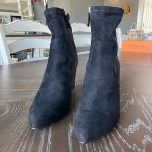 Steve Madden black boots